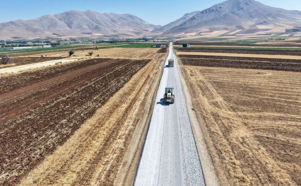 Kahramanmaraş’ın o ilçesinde yollar yenileniyor