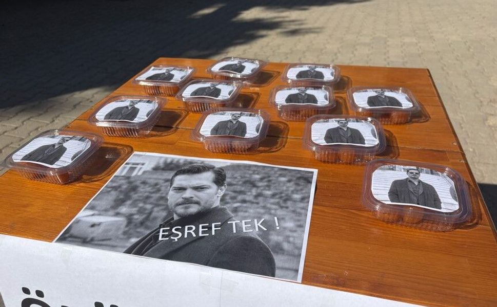 Kahramanmaraş’ta Eşref Tek anısına lokma dağıtıldı