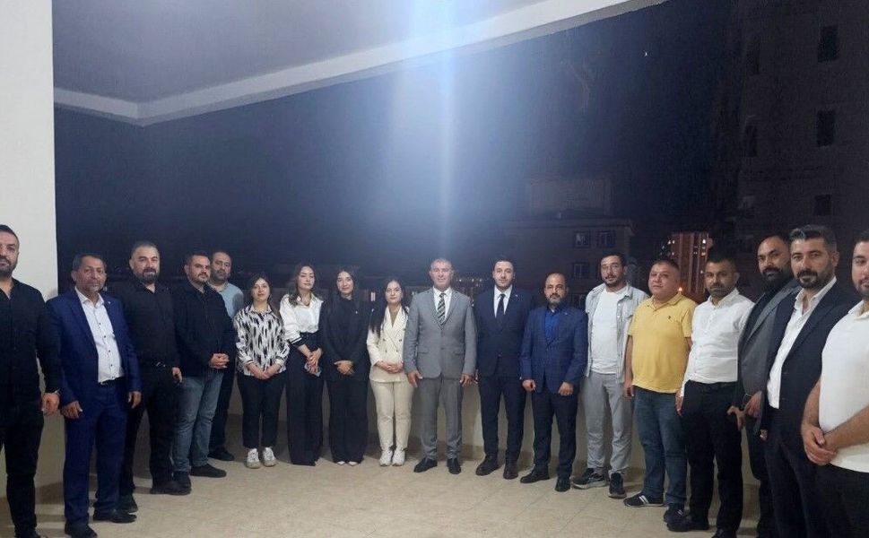 MHP Onikişubat İlçe Yönetimi Yeni Binasında İlk Toplantısını Yaptı