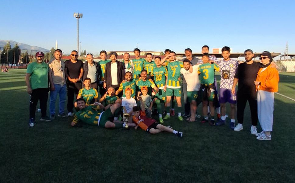 Mağralı Fidanspor şampiyonluğu göğüsledi