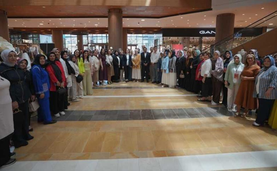 Kadınların El Emeği ve Üretkenliği Yıl Sonu Sergisinde Taçlandı