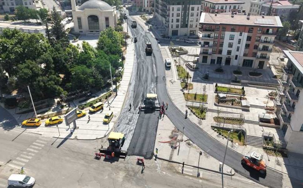 Kahramanmaraş’ta Her Gün Binlerce Kişinin Kullandığı Cadde Yenileniyor