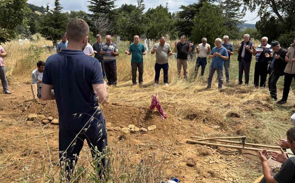Annesinden sonra 4 yaşındaki Öykü de yaşam savaşını kaybetti