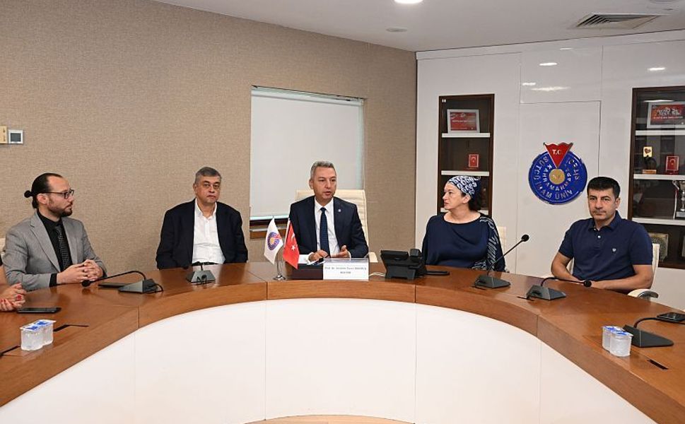 KSÜ’de Tekstil ve Moda Alanında İş Birliği Toplantısı Düzenlendi
