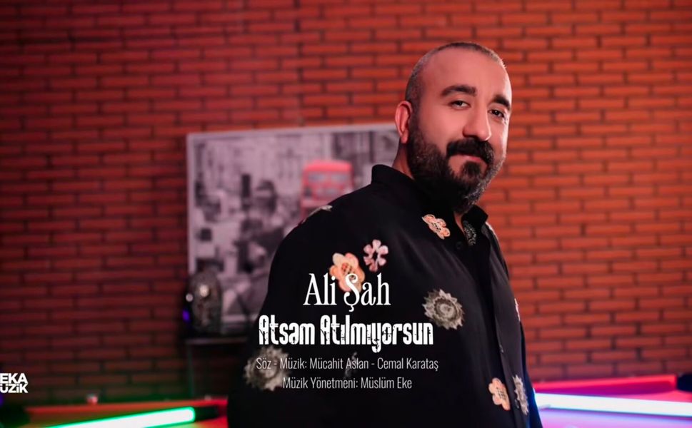Ali Şah’ın Yeni Eseri “Atsam Atılmıyorsun” Müzikseverlerle Buluştu