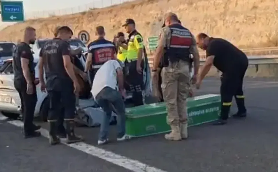 Günübirlik gezi sonrası dönüş yolunda kaza; 3 ölü, 3'ü çocuk 8 yaralı