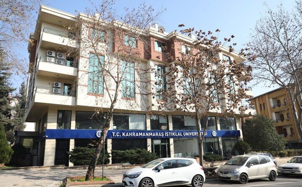 Kahramanmaraş İstiklal Üniversitesi’nin Adı İstiklal Bilim ve Teknoloji Üniversitesi Olarak Değiştirildi