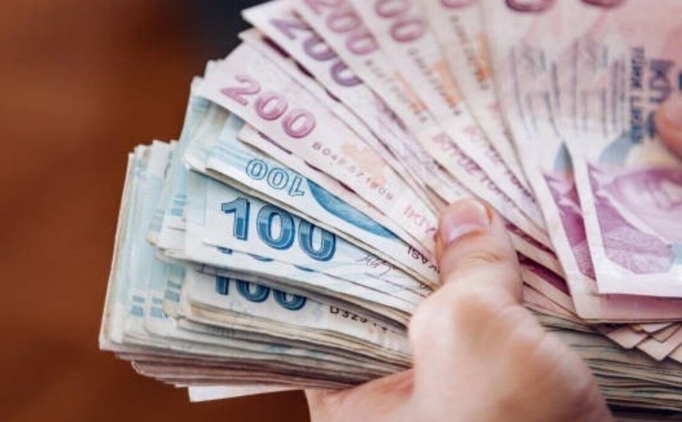 Emekli zam farklarının ödeneceği tarih belli oldu!