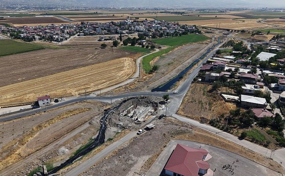 Dulkadiroğlu’nda Yarım Asırlık Köprü Yerini Modern Ulaşım Yatırımına Bırakıyor