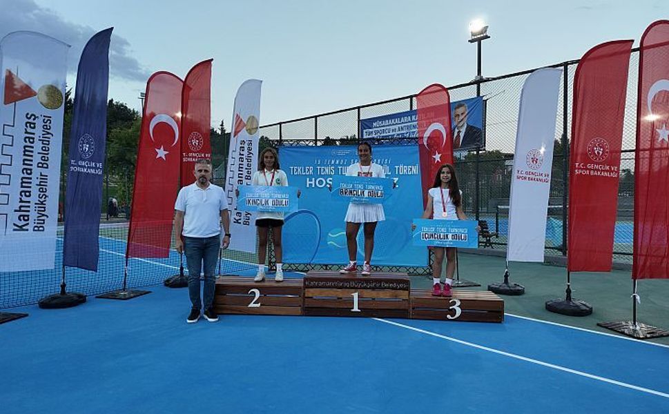 Kahramanmaraş’ta Tenisin Şampiyonları Belli Oldu