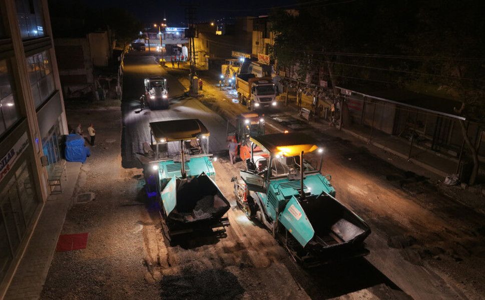 Büyükşehir, Toptancılar Sitesi’nde Asfalt Mesaisinde