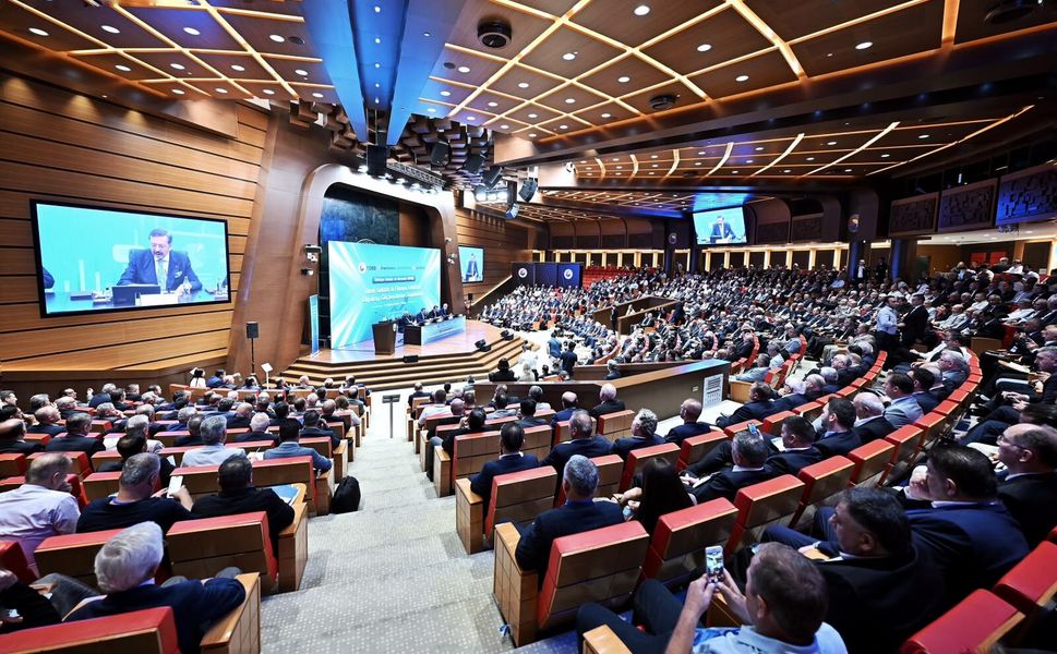 Başkan Buluntu, TOBB Finans Zirvesinde Kahramanmaraş İş Dünyasının Taleplerini Gündeme Taşıdı