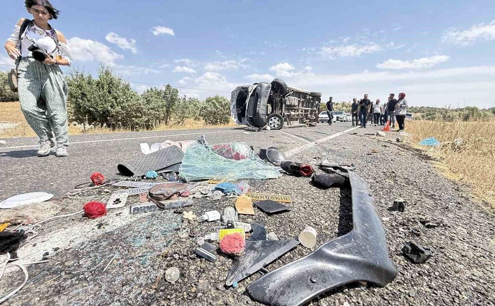 Minibüs kazasında ölü sayısı 7’ye yükseldi