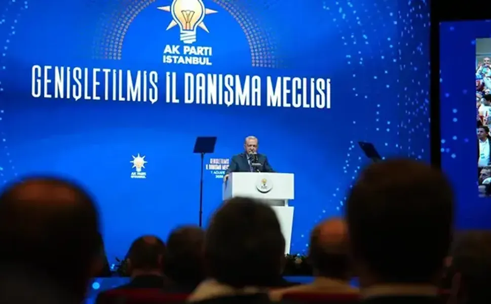 CHP'den istifa eden 2 belediye başkanı ve 1 başkan vekili AK Parti’ye katıldı