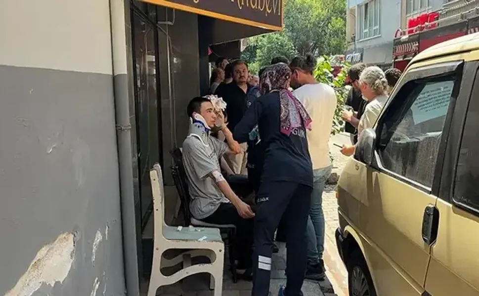 Evinde ilaçlama yaparken patlama oldu; 1’i ağır 2 yaralı