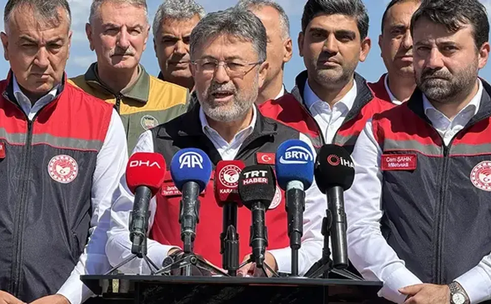 Bakan Yumaklı: Hasat sezonunu 140 milyon tonluk rekor üretimle kapatacağız