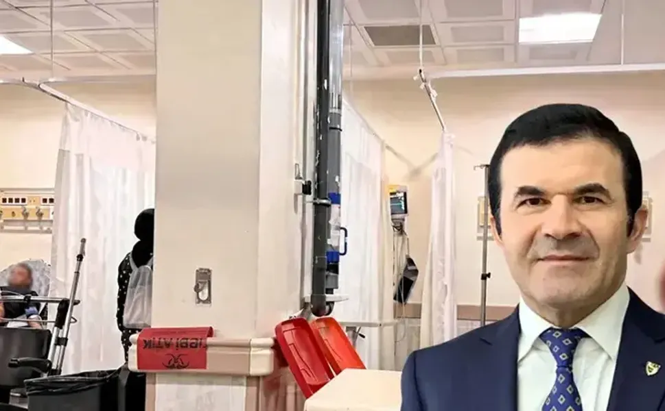 Rahatsızlanan vali yardımcısı sıraya girdi, acil servisteki gözlemini sanal medyadan paylaştı