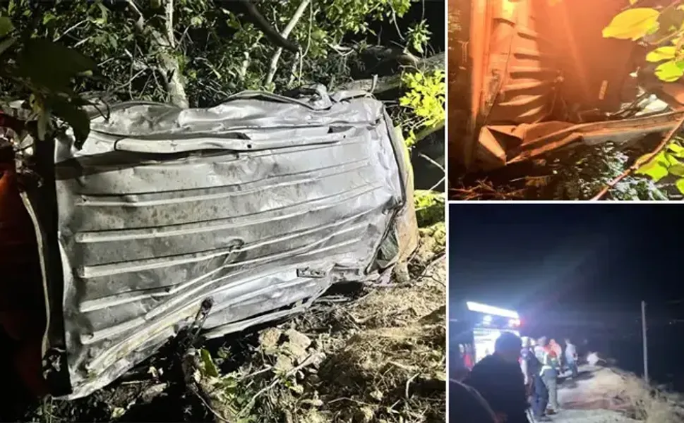 Hafif ticari araç uçuruma yuvarlandı: 4 ölü, 5 yaralı