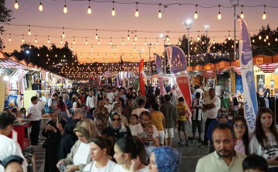 Geleneksel Ağustos Fuarı, Geçmişten Geleceğe Uzanan Bir Köprü Oluyor