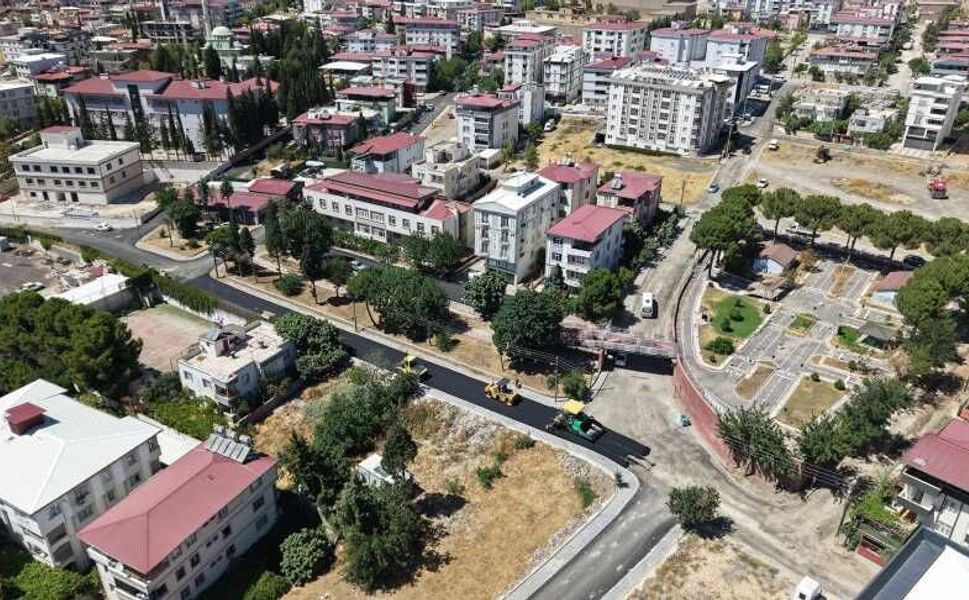 Büyükşehir’den Yeni Haftada 3 İlçe 20 Noktada Asfalt Mesaisi