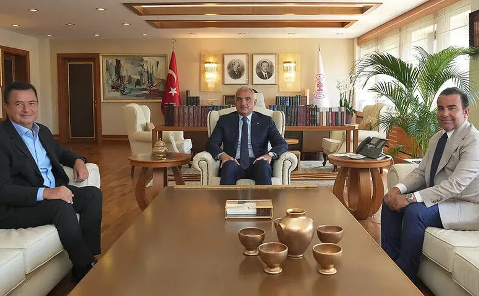Kültür ve Turizm Bakanı Ersoy, Acun Ilıcalı ile bir araya geldi