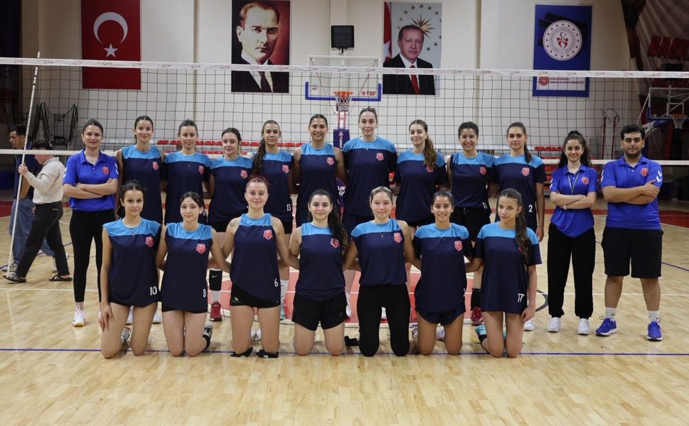 Büyükşehir Belediyespor Kadın Voleybol Takımı, 2. Lig Maratonuna Hazırlanıyor
