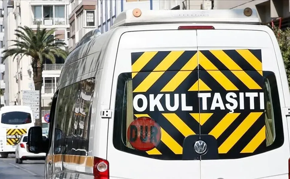 Velilere korsan okul servisi ve ücret uyarısı