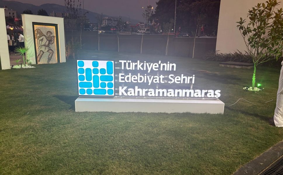 Kahramanmaraş’ın “Türkiye’nin Edebiyat Şehri” Unvanı Anıtla Taçlandırıldı