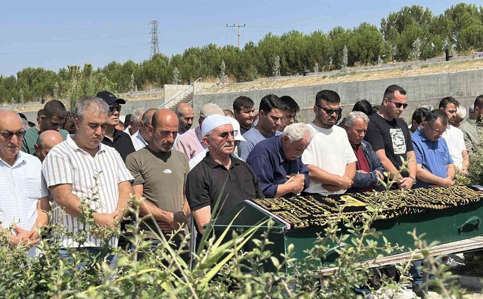 Damatlık yerine kefen giydi