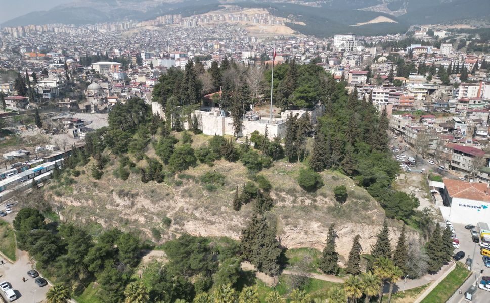 Maraş Kalesi 3 Yıl Sonra Yeniden Şehrin Zirvesinde
