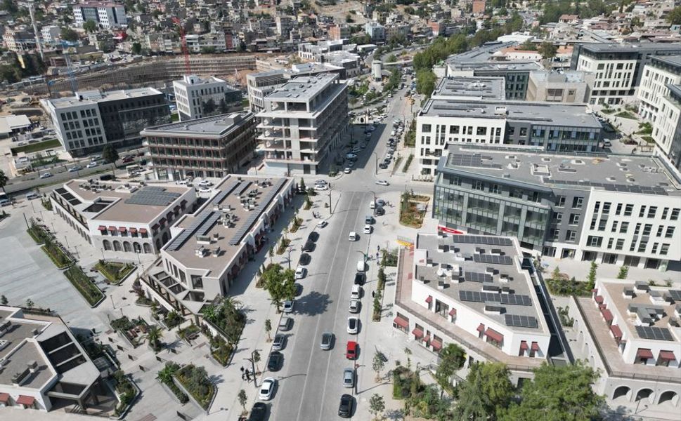 Trabzon Caddesi Ayağa Kalkıyor