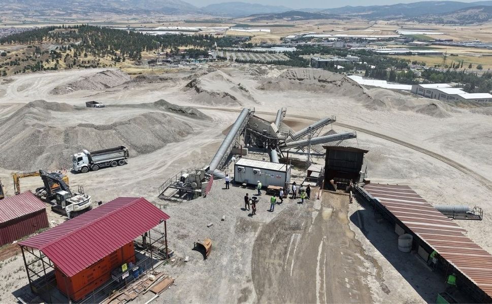 Kahramanmaraş’ta 200 bin metreküp deprem enkazı ekonomiye kazandırıldı
