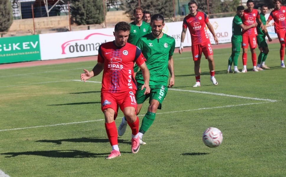 İstiklalspor Evinde Sakaryaspor’a 3-1 Mağlup Oldu
