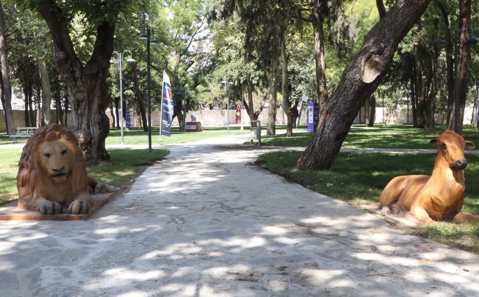 Tarihi Maraş Kalesi yarın açılıyor