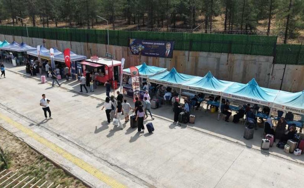 Kahramanmaraş’a Gelen Gençlere Otogardan Başlayan Sıcak Karşılama
