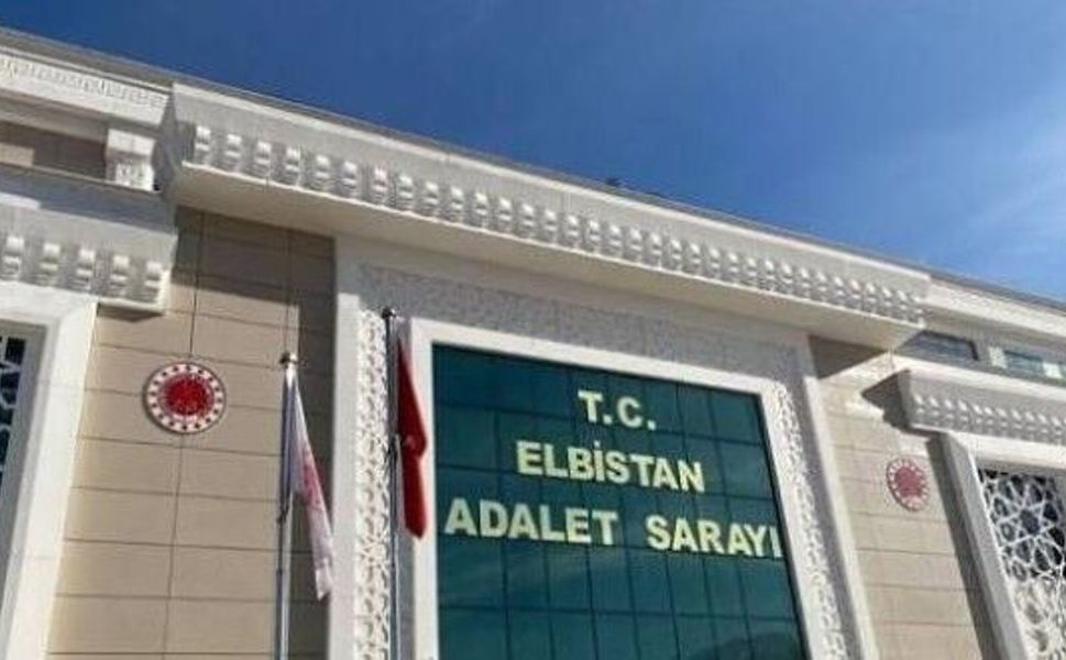 Elbistan Adliyesi önünde silahlı kavga: 3 yaralı