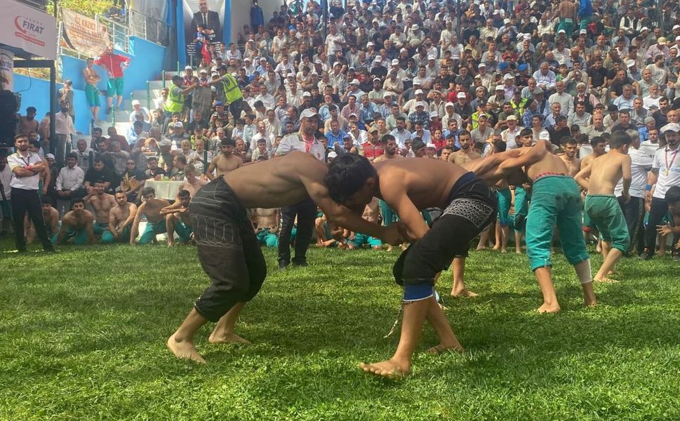 Bertiz’de pehlivanlar er meydanına çıktı