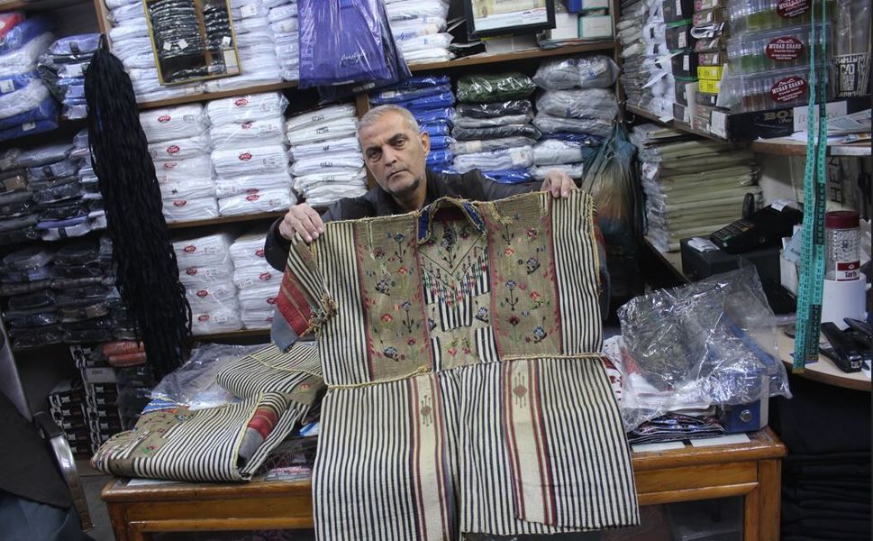 Kahramanmaraş Yöresine Ait Abalar Zamana Meydan Okuyor