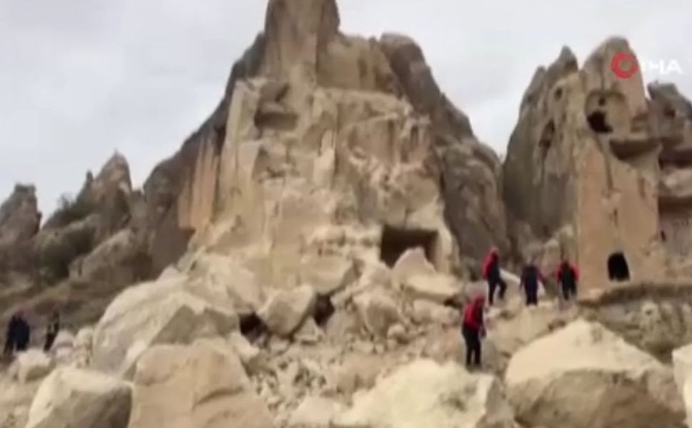 Nevşehir’de Peribacası Yıkıldı Ölü Ve Yaralılar Var