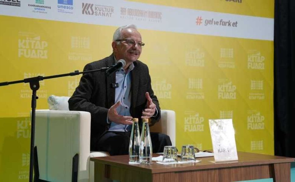 Prof. Dr. İsmail Kara Kahramanmaraş’ta Okurlarla Buluştu