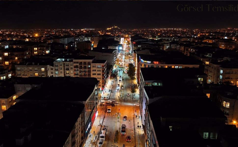 Van’ın Maraş Caddesi Kahramanmaraş’a Uzanan Hikayesiyle Dikkat Çekiyor