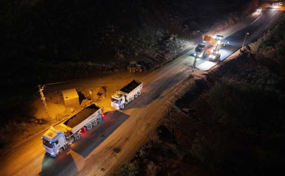 Türkoğlu’nda 6 Metrelik Yol 15 Metreye Çıkarıldı