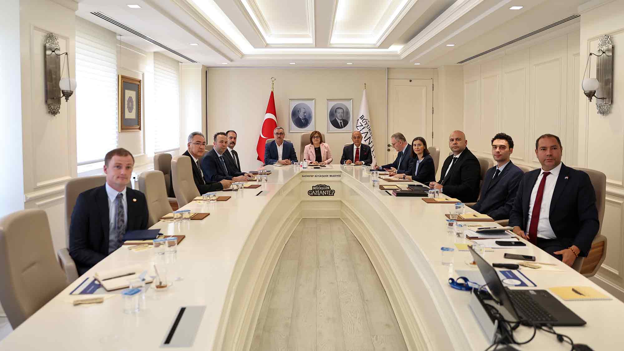 Toplantı (1)-3
