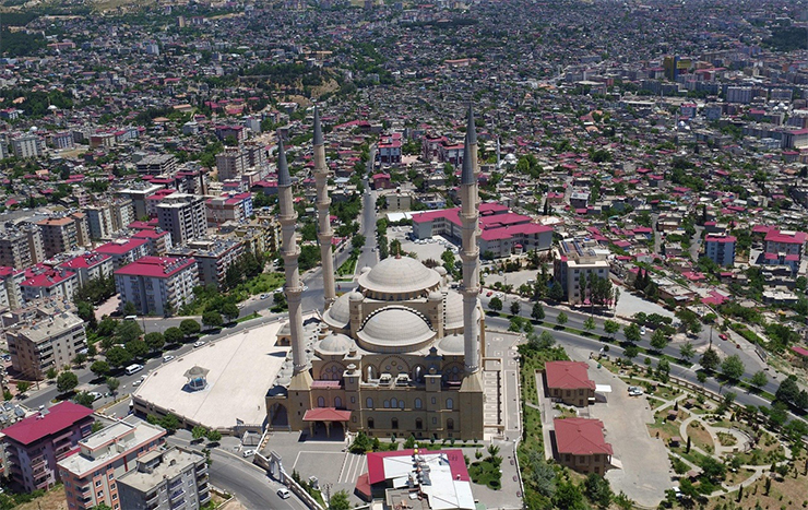 Abdulhamit Han Camii Kapak Fotografi