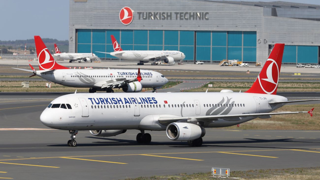Bloomberg Yazdi Airbus Ve Rolls Roycetan 20 Milyar Dolarlik Thy Anlasmasi Vomv