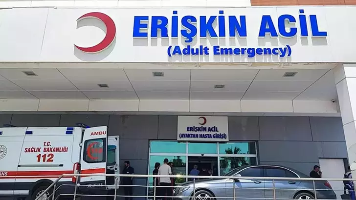 19 hastane personeli, gıda zehirlenmesi şüphesiyle acil servise başvurdu