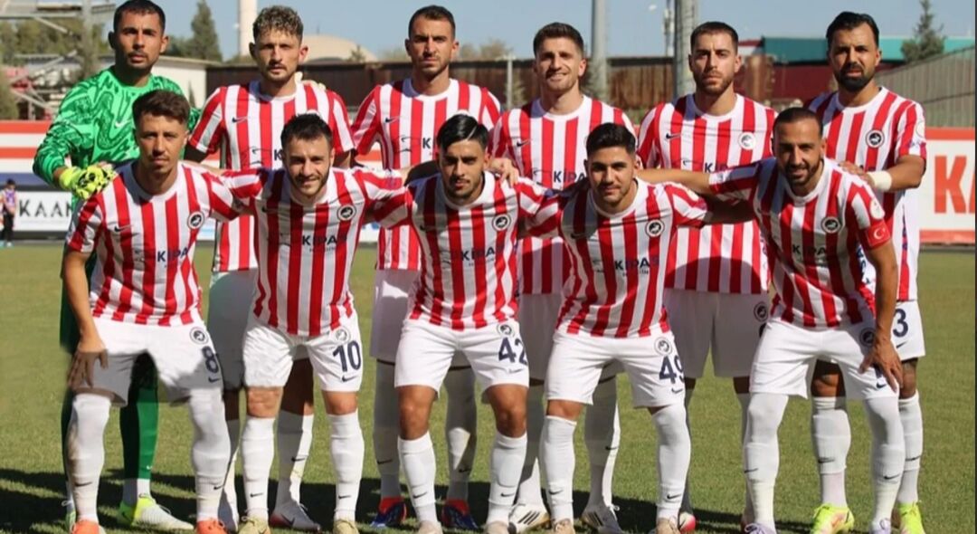 İstiklalspor deplasmanda 3 puanı 3 golle aldı