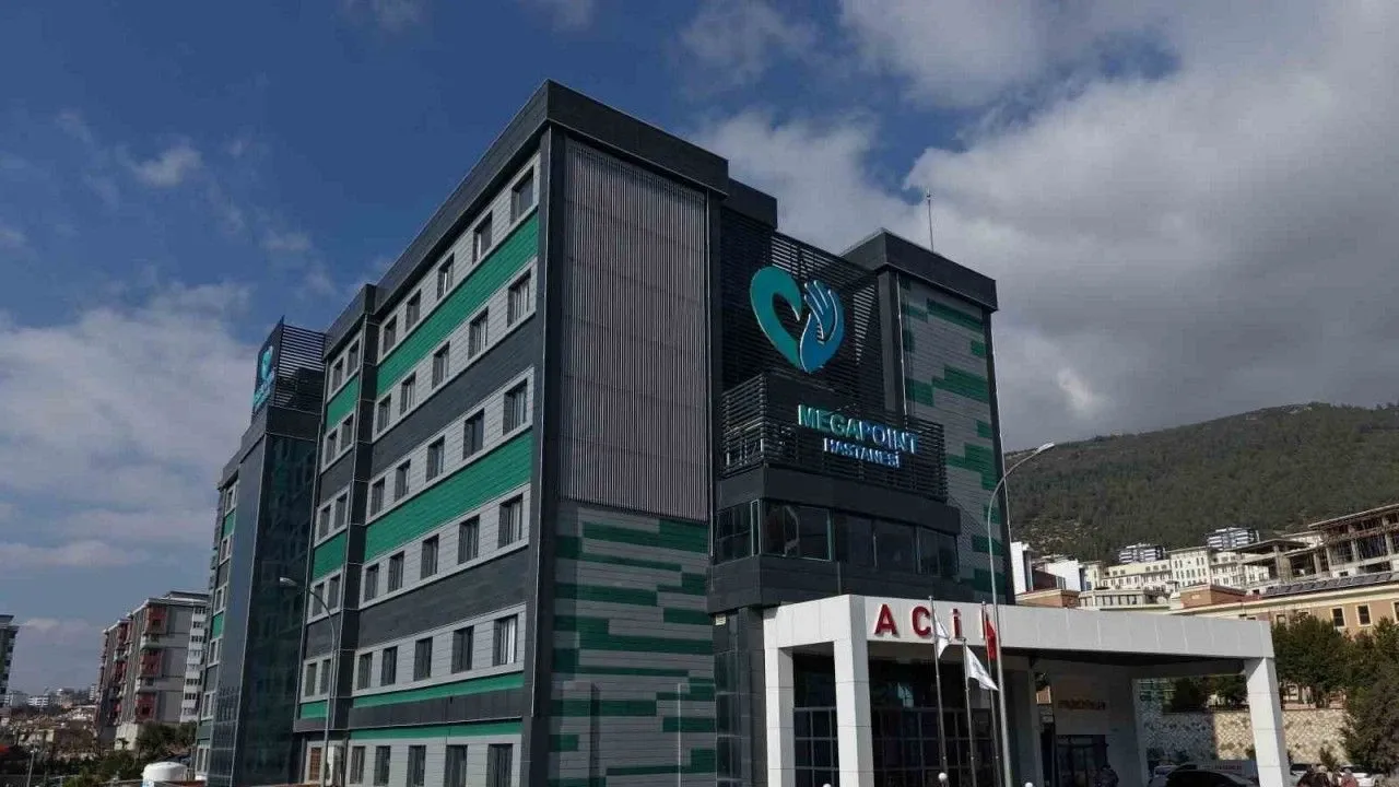 Kahramanmarasta Yeni Saglik Ussu Megapoint Hastanesi Hasta Kabulune Basladi-1