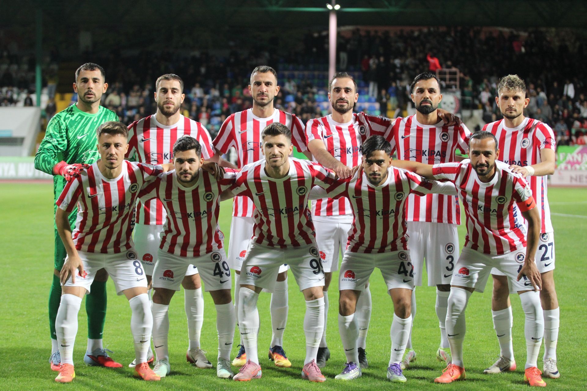 İstiklalspor-Isparta 32 Spor maçında gol sesi çıkmadı