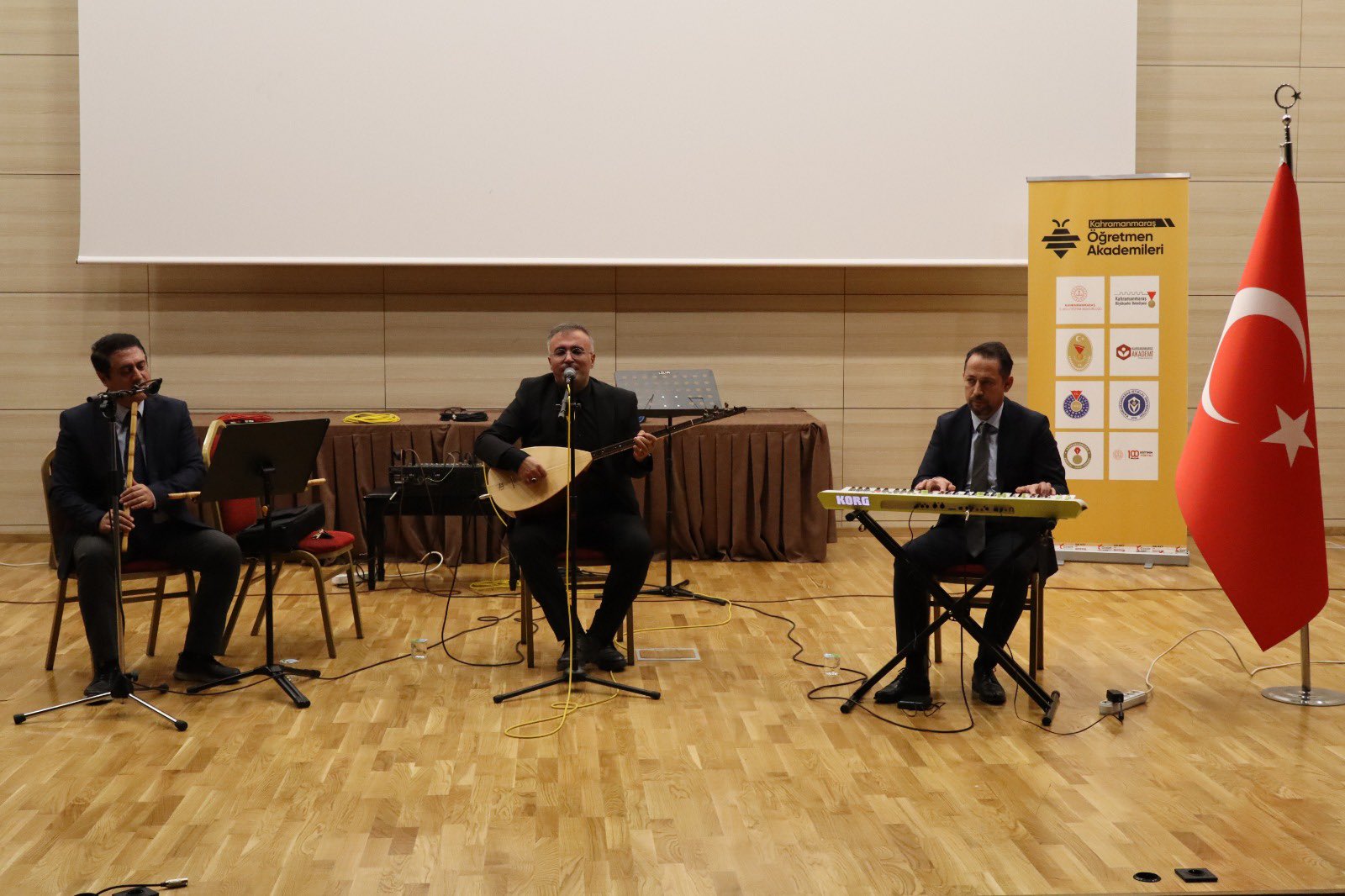 G4L Z9G C W8 A Aew69